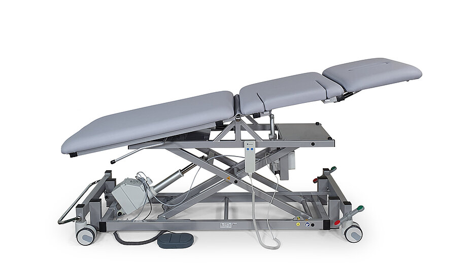 Modell 2690-00E, Liege für Echokardiographie mit motorischer Höhenverstellung, Liegefläche 3-teilig, motorisch verstellbar