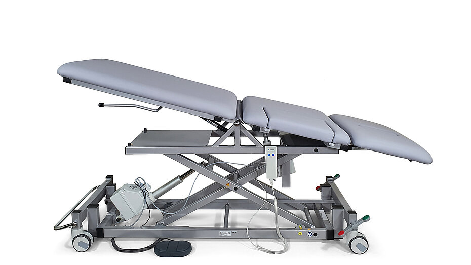 Modell 2690-00E, Liege für Echokardiographie mit motorischer Höhenverstellung, Liegefläche 3-teilig, motorisch verstellbar
